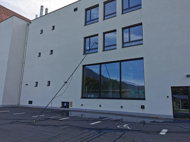 Fensterreinigung Jagdberg in Schlins
