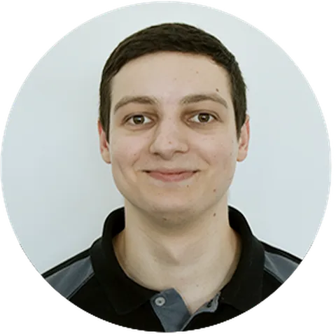 Pawel, Reinigungstechniker bei OSMOVOLTAIK e.U.